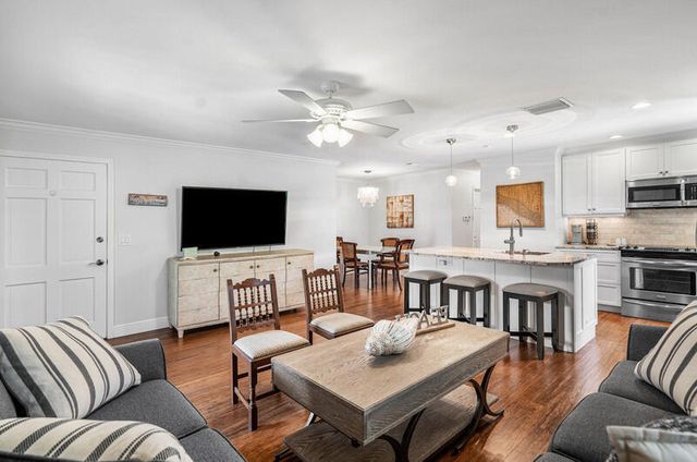 1029 Langer Way 5, Delray Beach, FL 33483