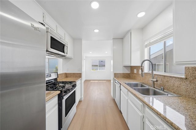 724 5th Street, Hermosa Beach, CA 90254