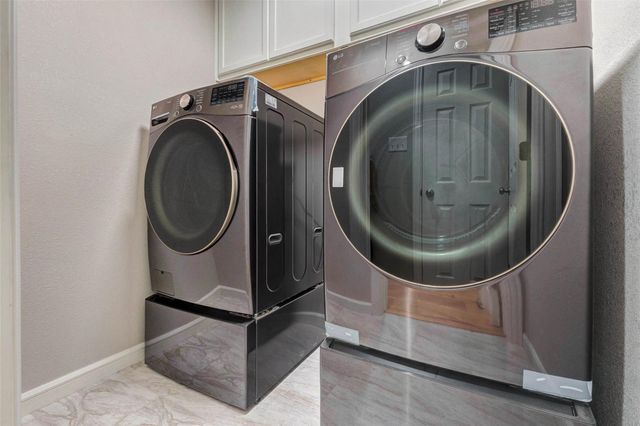 616 Birdsall Street, Houston, TX 77007