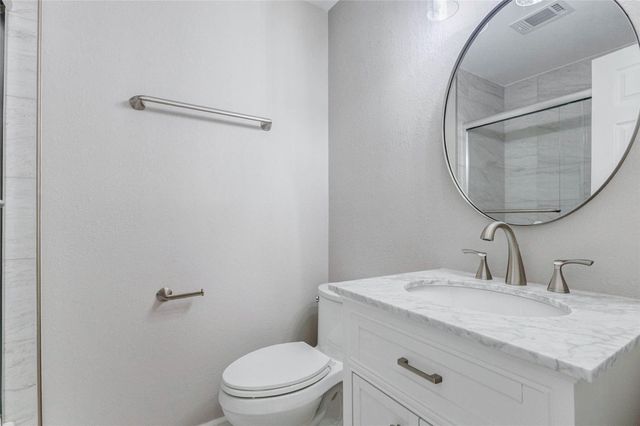 616 Birdsall Street, Houston, TX 77007