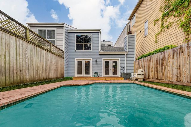 616 Birdsall Street, Houston, TX 77007