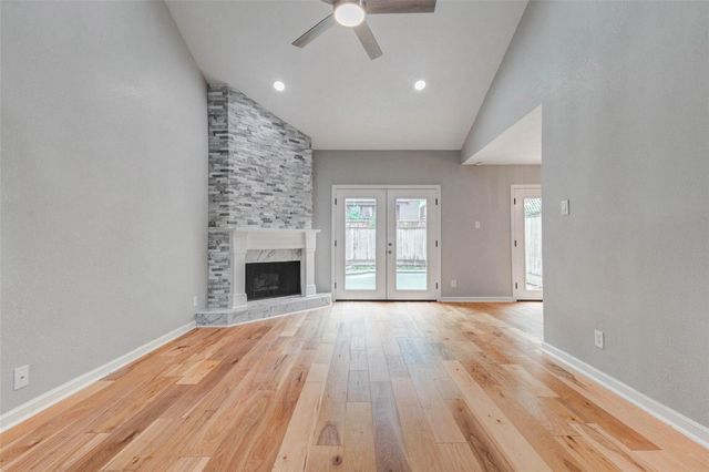 616 Birdsall Street, Houston, TX 77007