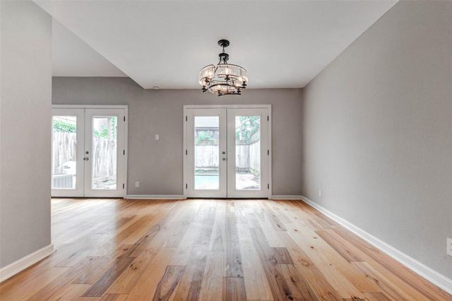 616 Birdsall Street, Houston, TX 77007