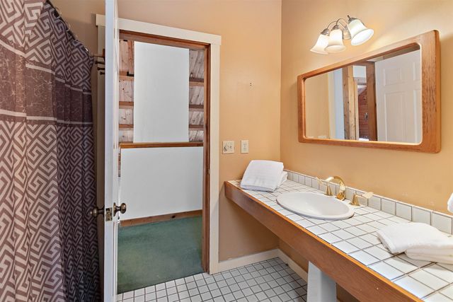 1227 Roxbury Mountain Road, Warren, VT 05674