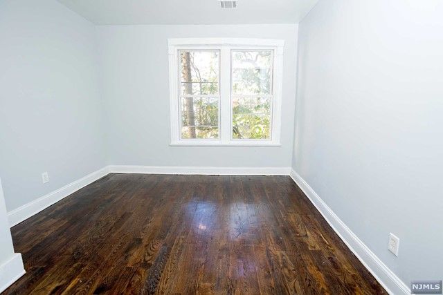 586-588 Hawthorne Avenue, Newark, NJ 07112