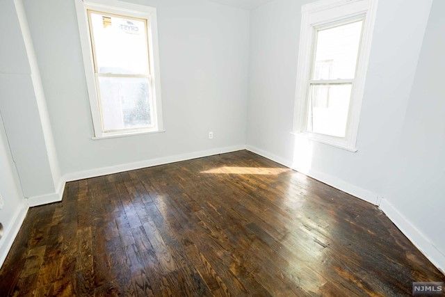586-588 Hawthorne Avenue, Newark, NJ 07112