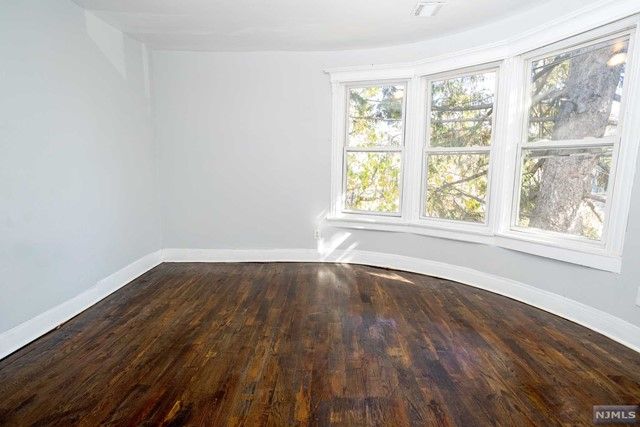 586-588 Hawthorne Avenue, Newark, NJ 07112