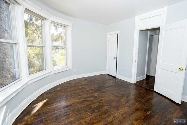 586-588 Hawthorne Avenue, Newark, NJ 07112
