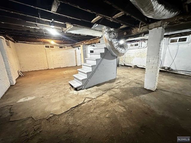 586-588 Hawthorne Avenue, Newark, NJ 07112