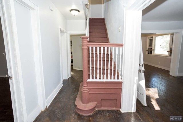 586-588 Hawthorne Avenue, Newark, NJ 07112