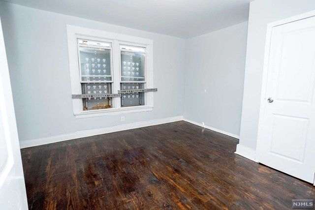 586-588 Hawthorne Avenue, Newark, NJ 07112