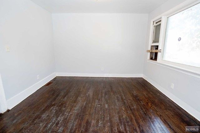 586-588 Hawthorne Avenue, Newark, NJ 07112