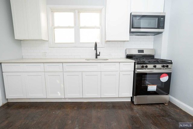 586-588 Hawthorne Avenue, Newark, NJ 07112