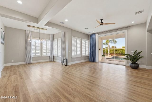 3102 E Vaughn Avenue, Gilbert, AZ 85234