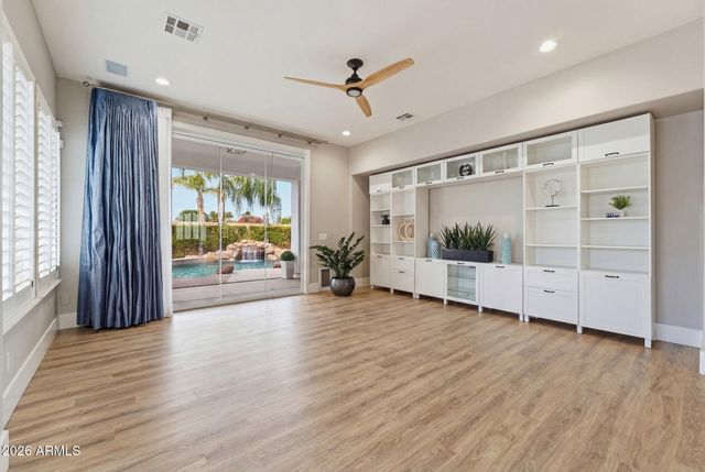 3102 E Vaughn Avenue, Gilbert, AZ 85234