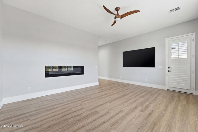 3102 E Vaughn Avenue, Gilbert, AZ 85234