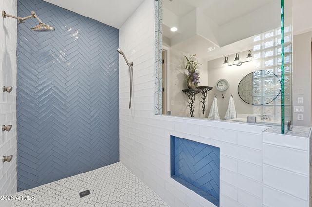 3102 E Vaughn Avenue, Gilbert, AZ 85234