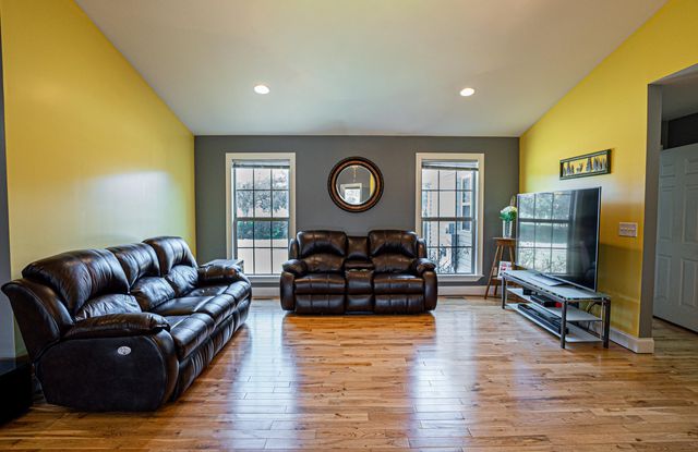 2505 Dry Valley Road NE, Charleston, TN 37310