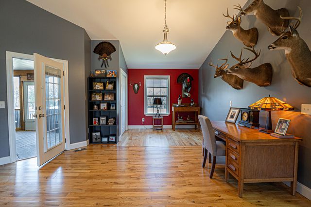 2505 Dry Valley Road NE, Charleston, TN 37310