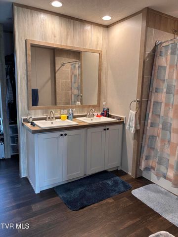 280 Camp Creek Road, Greeneville, TN 37743