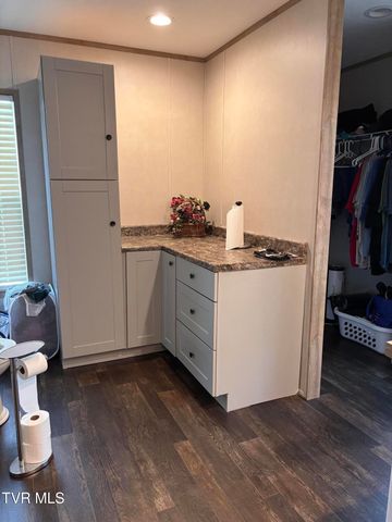 280 Camp Creek Road, Greeneville, TN 37743