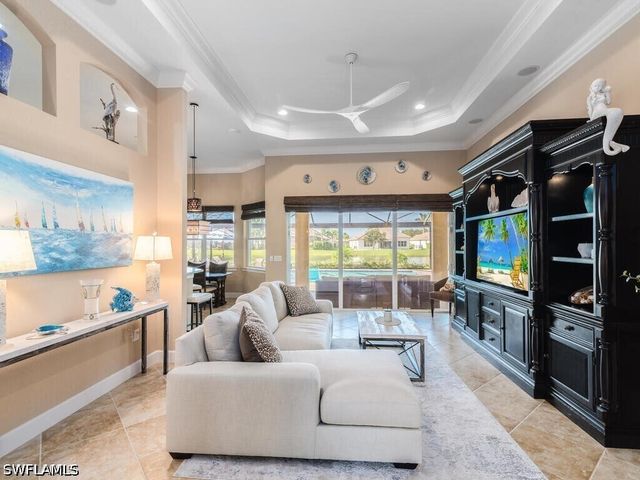 9392 Copper Rock CT, Naples, FL 34120