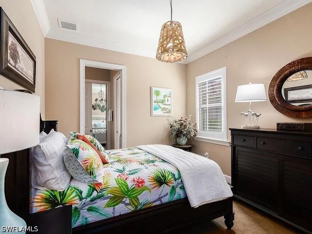 9392 Copper Rock CT, Naples, FL 34120