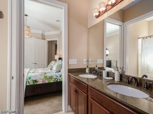 9392 Copper Rock CT, Naples, FL 34120