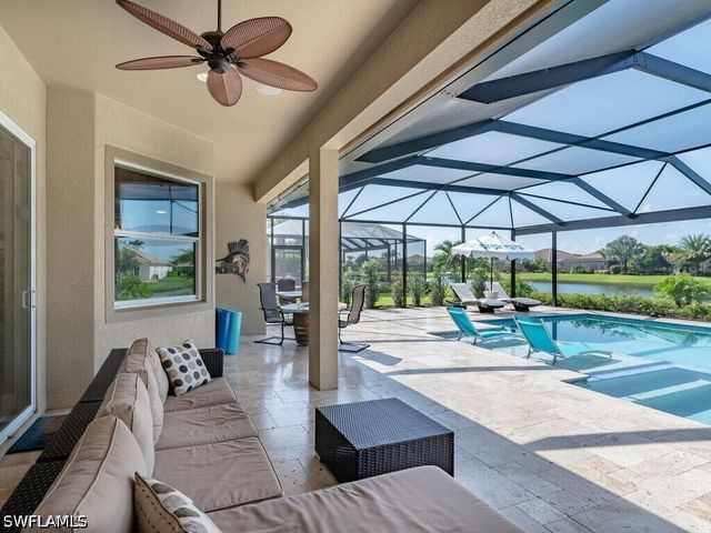 9392 Copper Rock CT, Naples, FL 34120