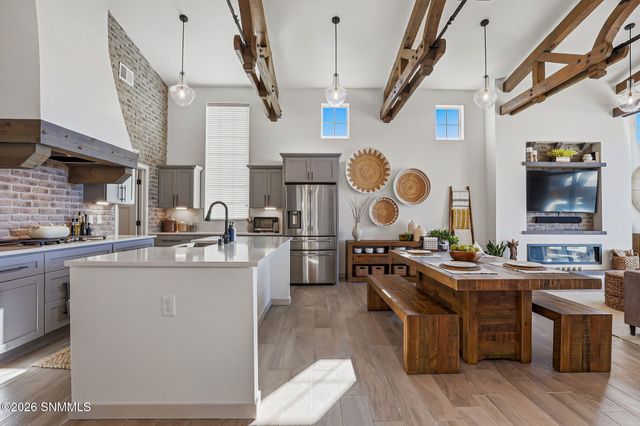 3792 Archangel Avenue, Las Cruces, NM 88012