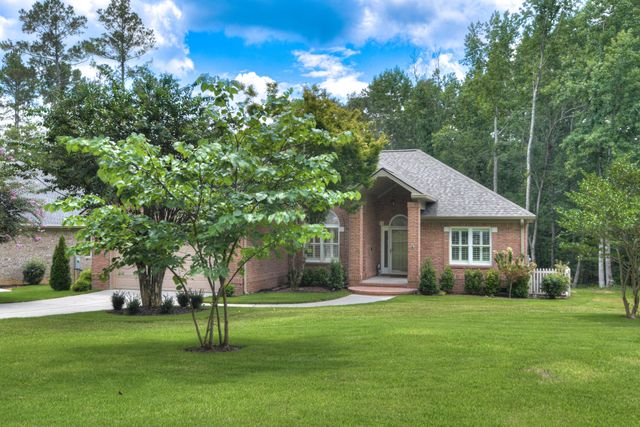 137 Golden Pond Court, Aiken, SC 29803