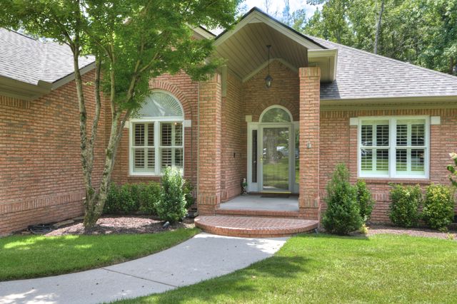 137 Golden Pond Court, Aiken, SC 29803