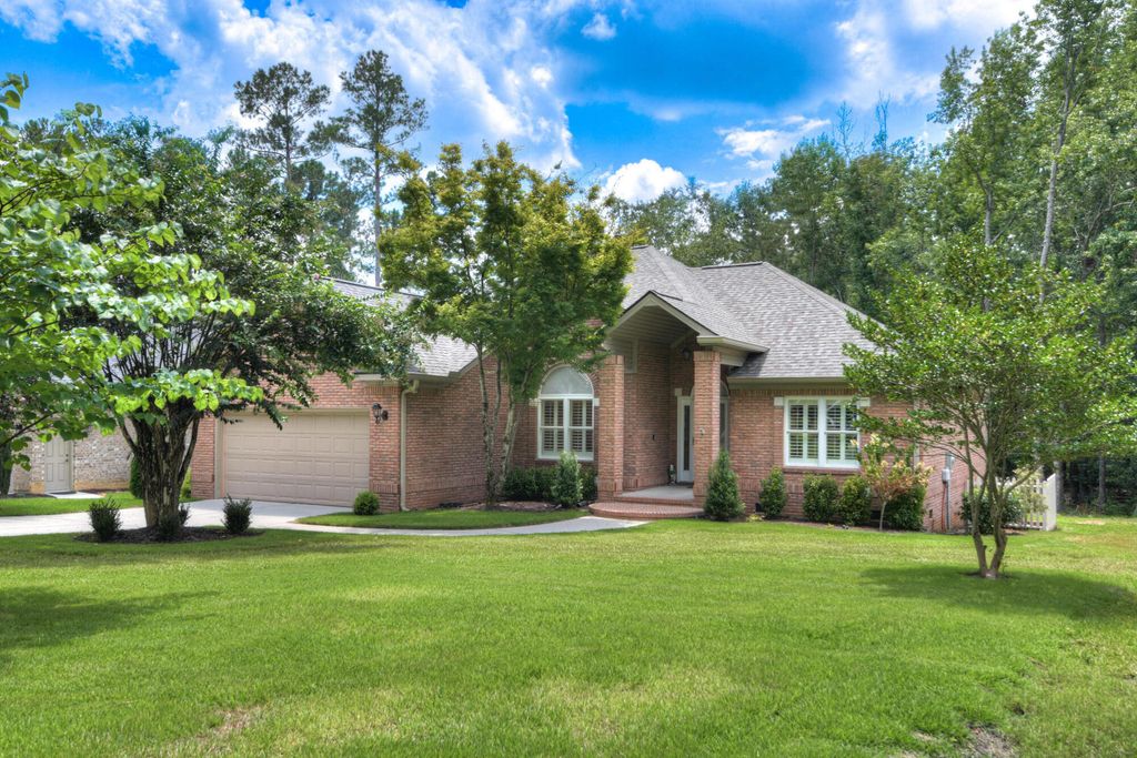 137 Golden Pond Court, Aiken, SC 29803
