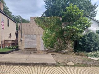 820 Chester Street, East Liverpool, OH 43920