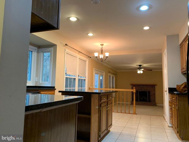 9603 WATERLINE DR, Burke, VA 22015