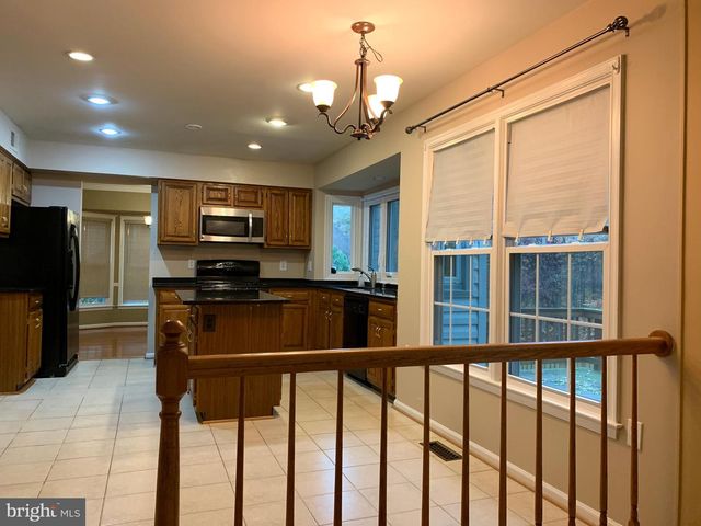 9603 WATERLINE DR, Burke, VA 22015