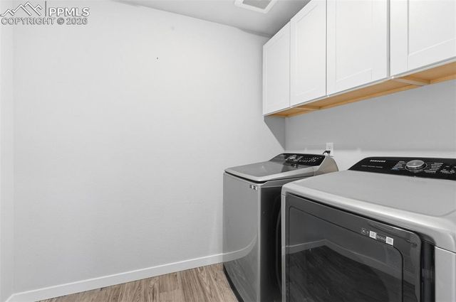 9384 Crosshaven View, Colorado Springs, CO 80927