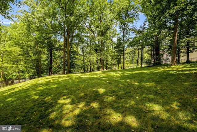 7845 OLD DOMINION DR, Mclean, VA 22102