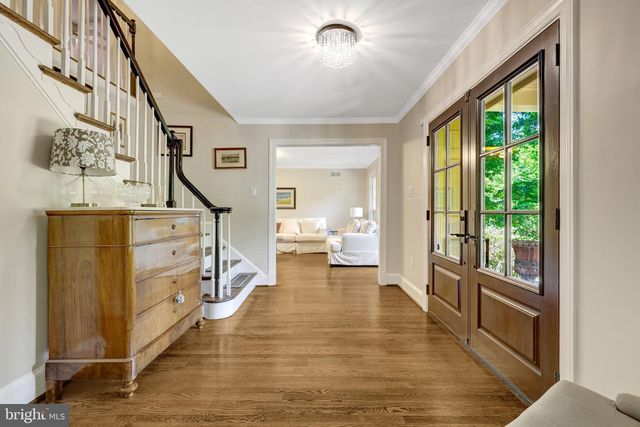 7845 OLD DOMINION DR, Mclean, VA 22102