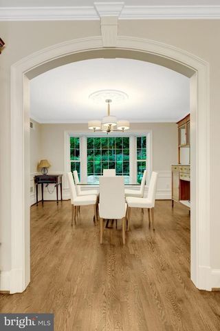 7845 OLD DOMINION DR, Mclean, VA 22102