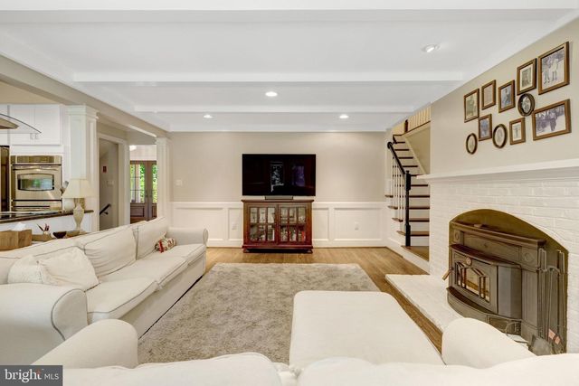 7845 OLD DOMINION DR, Mclean, VA 22102