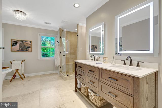7845 OLD DOMINION DR, Mclean, VA 22102