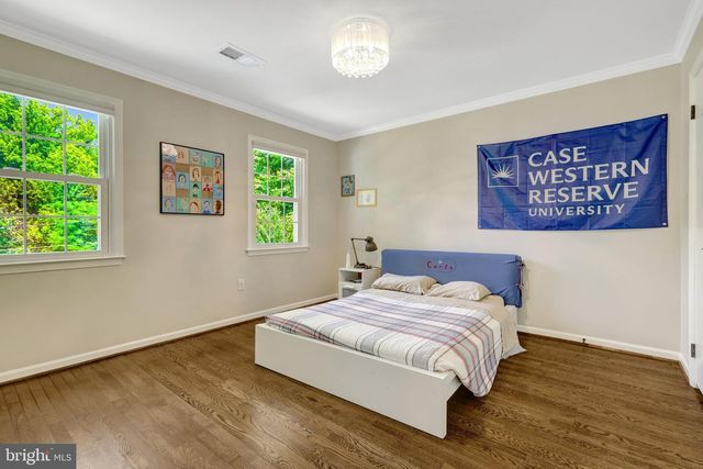 7845 OLD DOMINION DR, Mclean, VA 22102