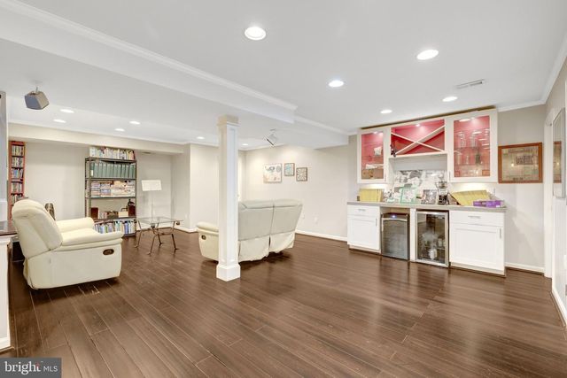 7845 OLD DOMINION DR, Mclean, VA 22102