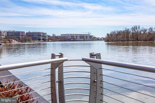 7845 OLD DOMINION DR, Mclean, VA 22102