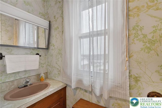 548 10th Street, Northampton Boro, PA 18067