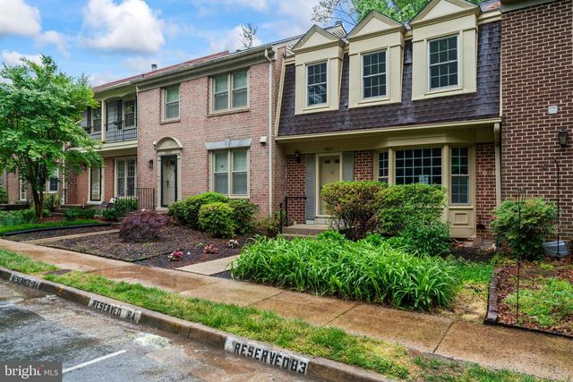 5661 CHELMSFORD CT, Burke, VA 22015