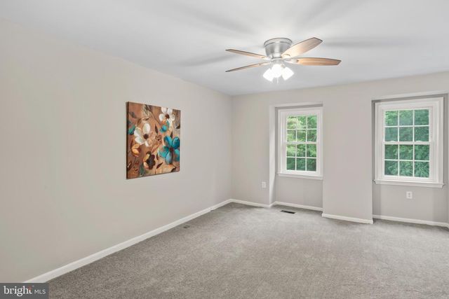 5661 CHELMSFORD CT, Burke, VA 22015