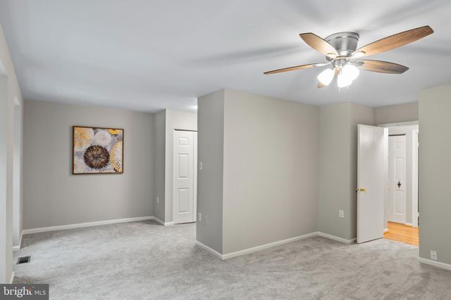 5661 CHELMSFORD CT, Burke, VA 22015