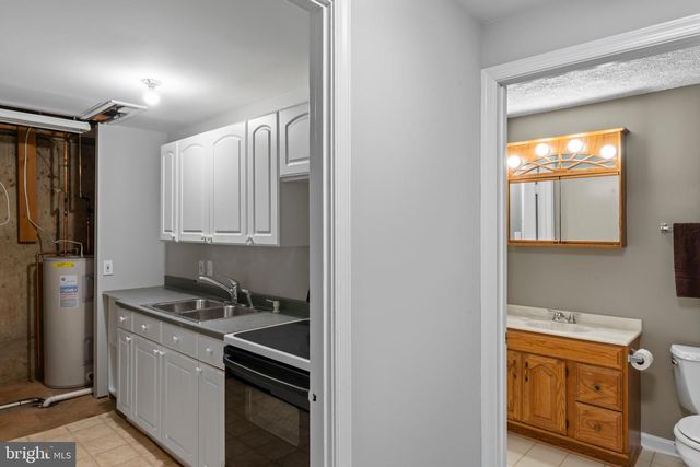 5661 CHELMSFORD CT, Burke, VA 22015
